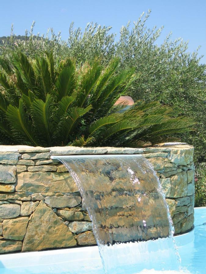 La Cigale Sous L'Olivier Bed and Breakfast Le Castellet  Buitenkant foto